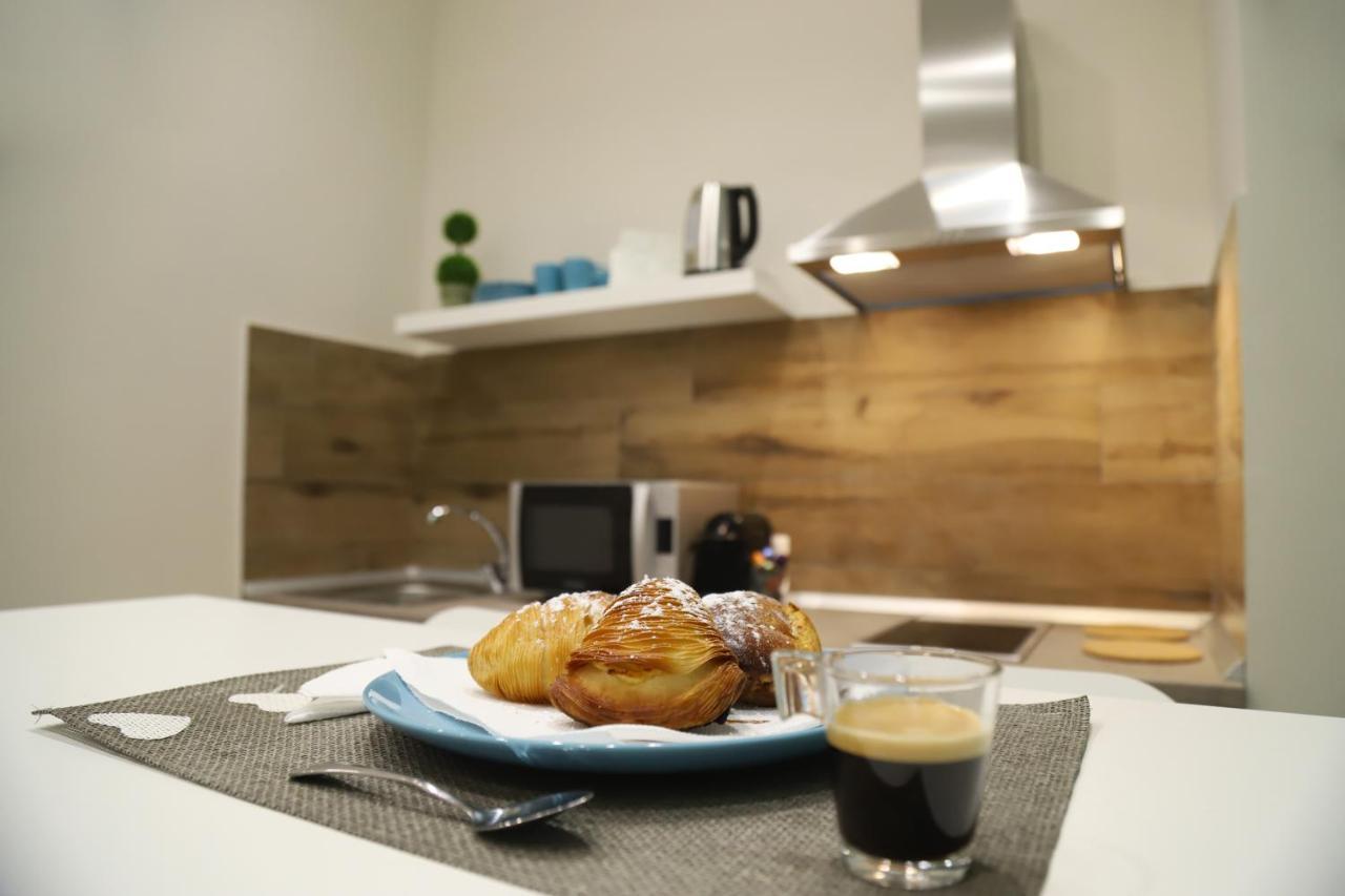 Apartmán Domus Cordis Napoli Exteriér fotografie