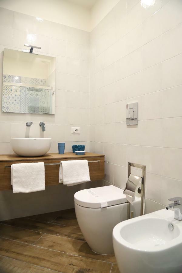 Apartmán Domus Cordis Napoli Exteriér fotografie